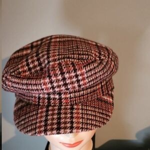 Chic Plaid Women's Newsboy Hat